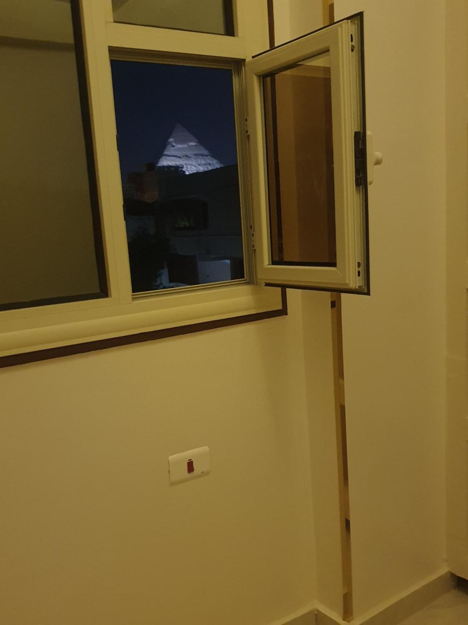 Andy Guest House Pyramids View Kafret el-Gabal Oda fotoğraf