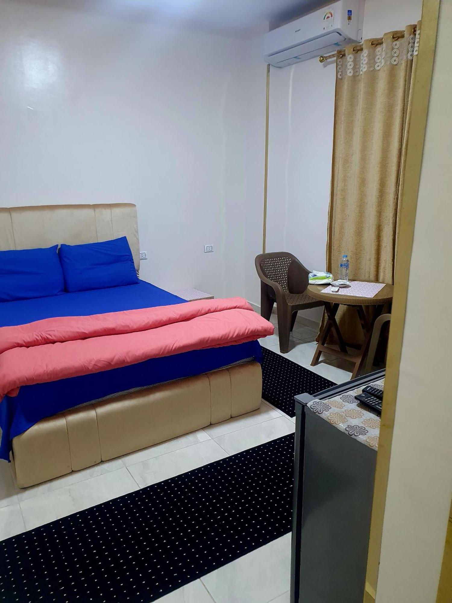 Andy Guest House Pyramids View Kafret el-Gabal Oda fotoğraf